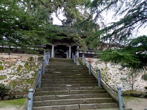 応挙寺正面