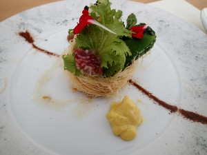 山菜と春野菜のサラダ　芽吹きの時をイメージして