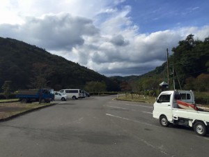 新堂PAの駐車場