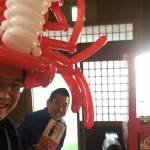 春休みのカニ旅行に♪カニのバルーンアートハット、好評なので3月下旬常設決定!!
