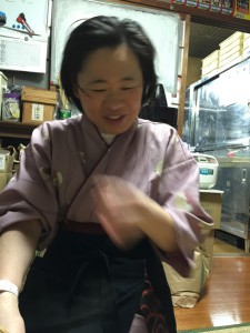 若女将一平ちゃんチョコソース