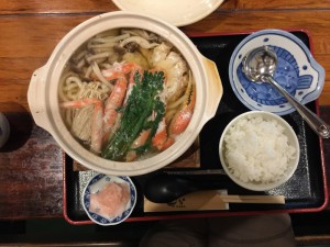 かに鍋焼きうどんドローンショット