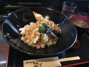 笑らのえび天丼