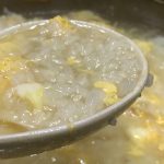 カニ鍋のあるカニフルコースを提供するシーズンの夕食時間のスタートと終了時間について
