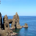 落ちそうで落ちない!?はさかり岩は、受験シーズンのパワースポットです!!