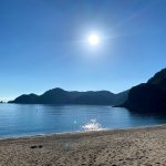 朝食は朝8時から。それまでにぜひ佐津海水浴場をお散歩してみて下さい!