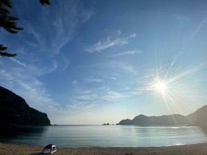 夏の佐津海水浴場