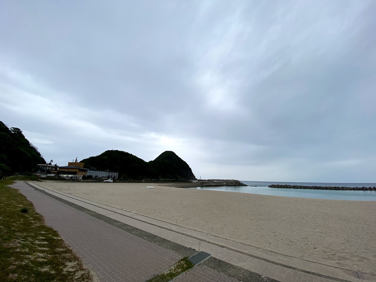 竹野浜と猫崎半島