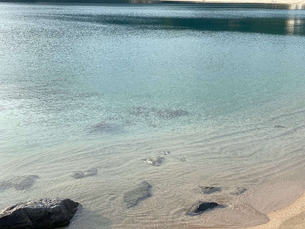 べた凪＆透明度抜群の日本海