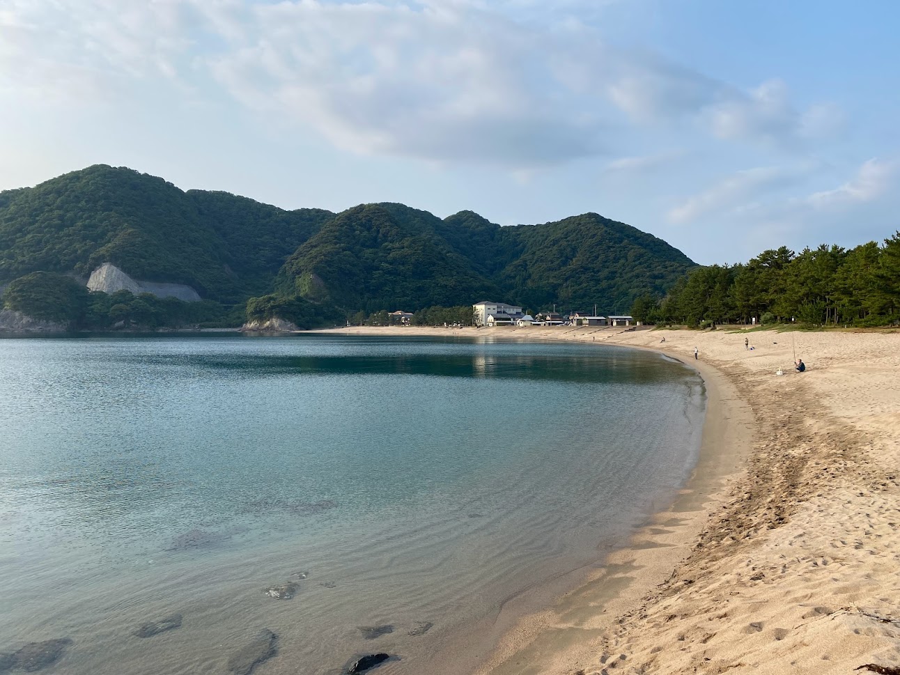 べた凪快晴、透明度良好♪6月19日朝の佐津浜