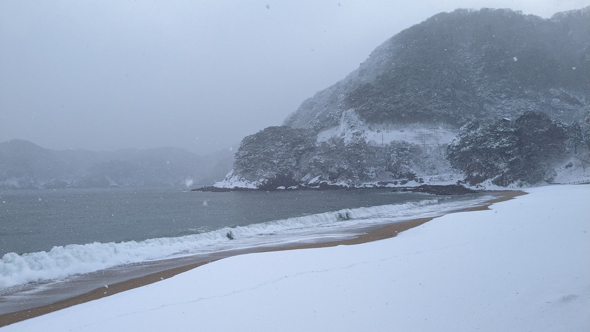 佐津海水浴場雪景色