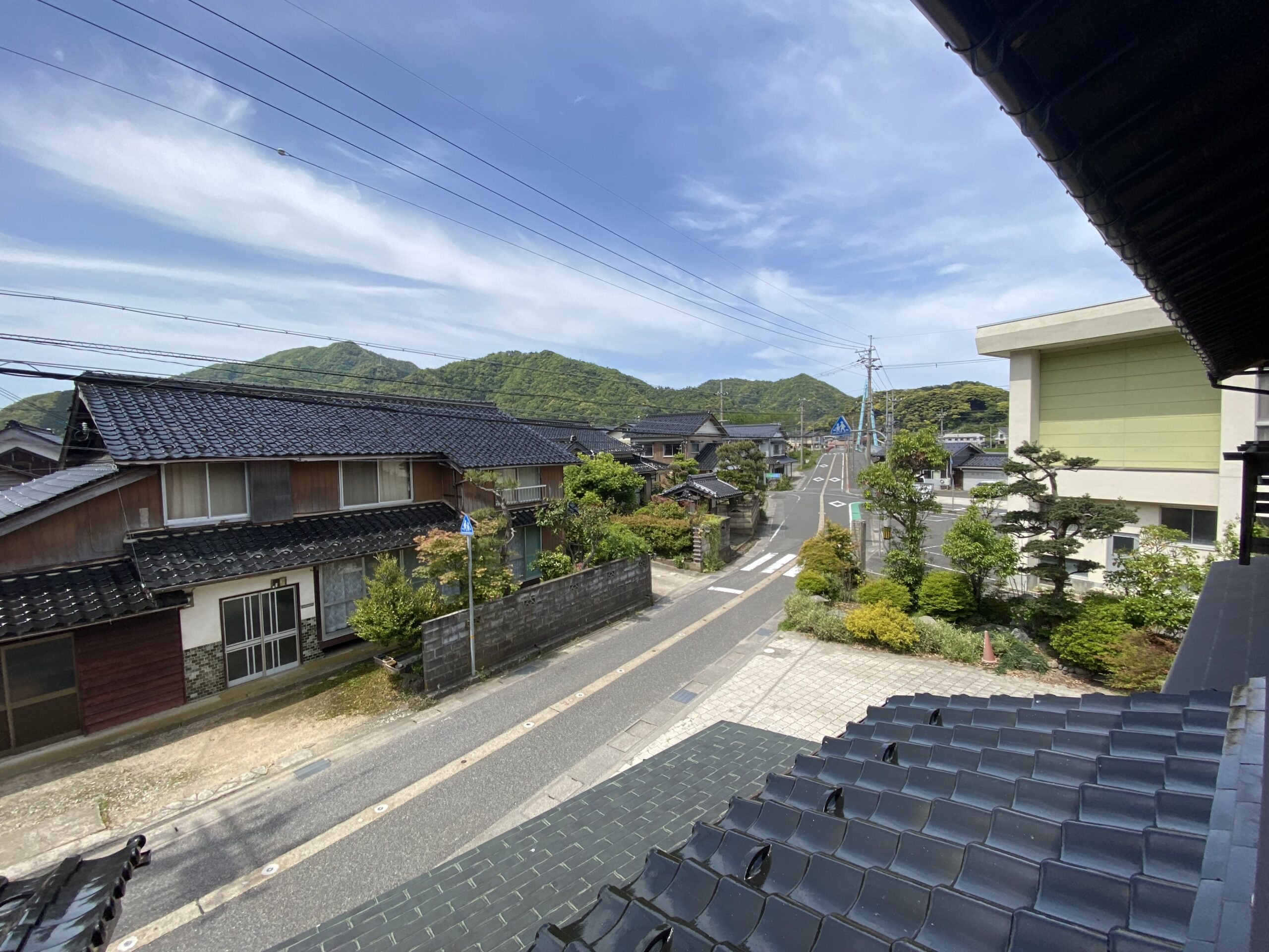 かどや２階より佐津川橋方面を見た風景