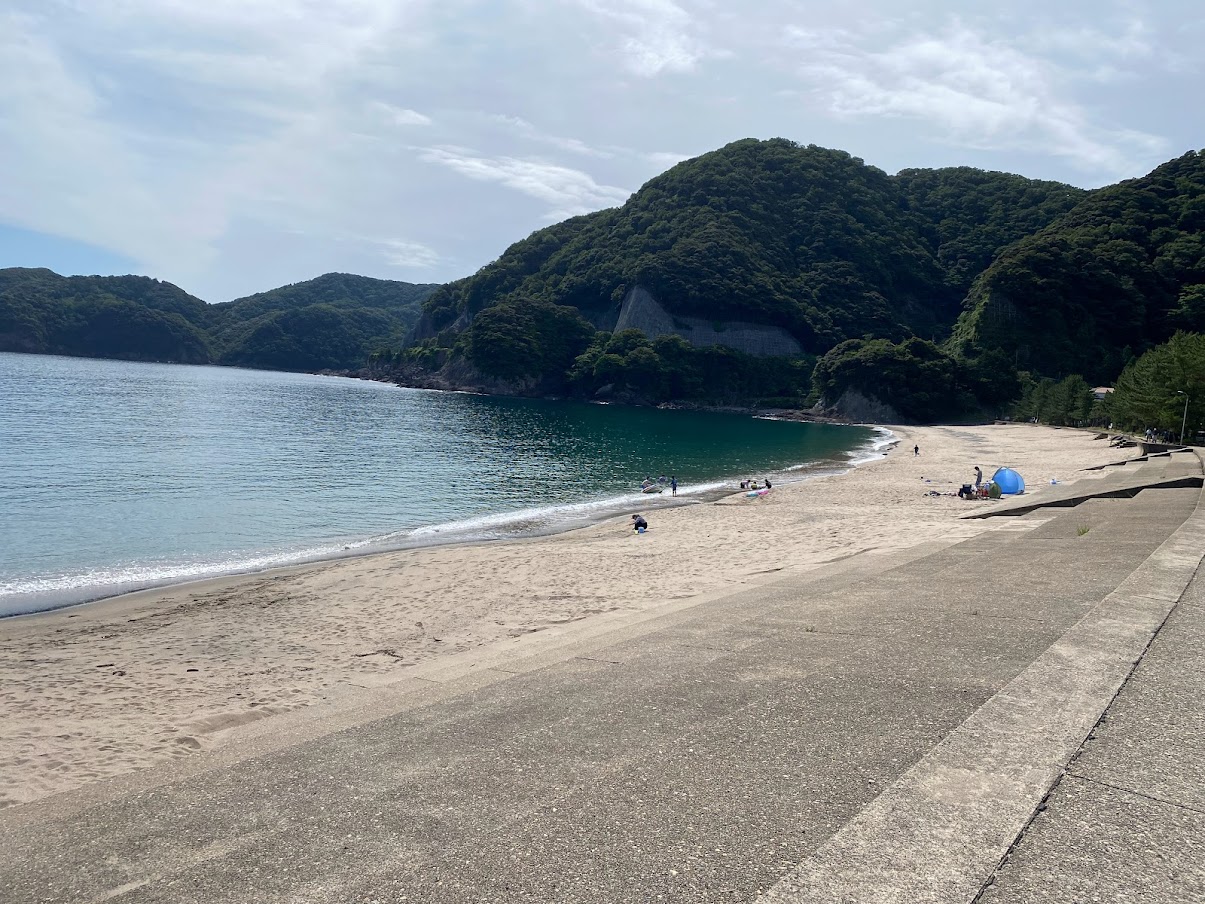 水浴びを楽しむ。海水浴シーズンはまもなく！！