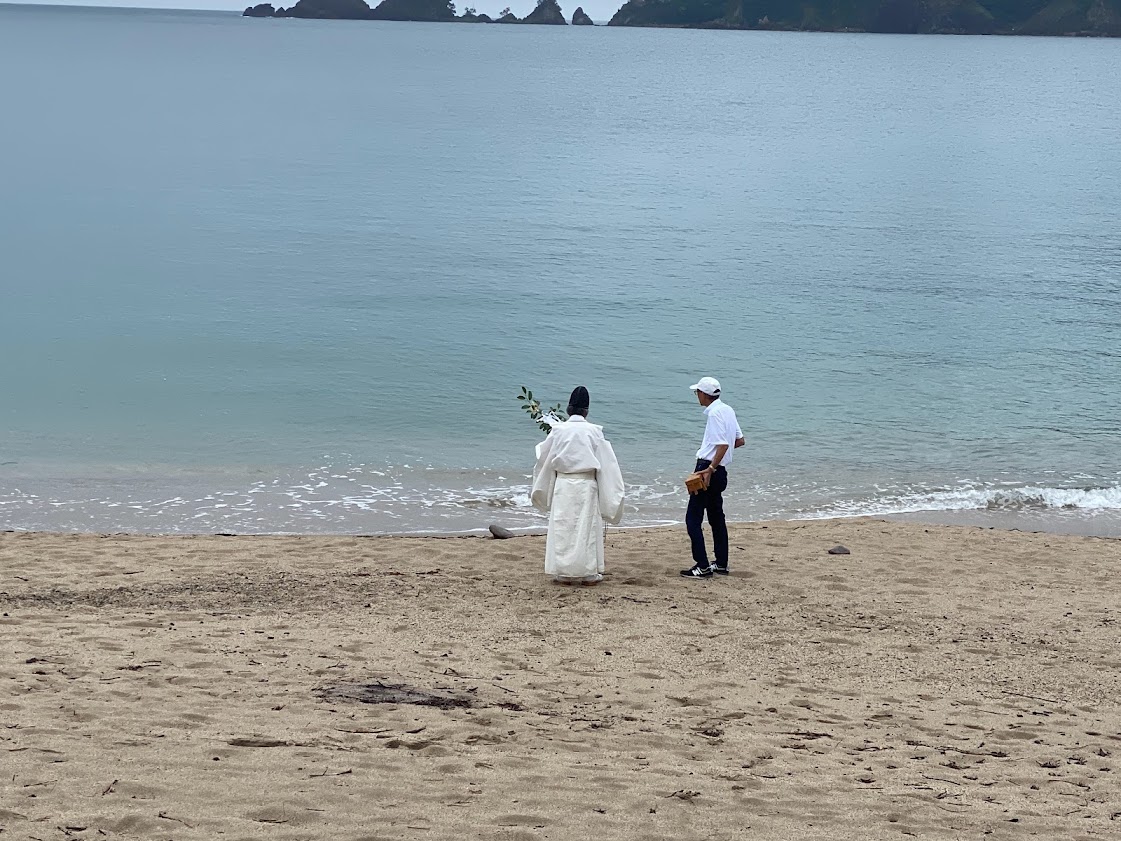 佐津海水浴場にて海開き神事（2023年）