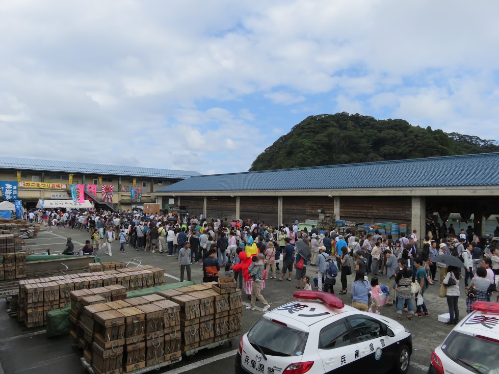 コロナ前、香住ガニまつりはたくさんの方にお越しいただいていました！