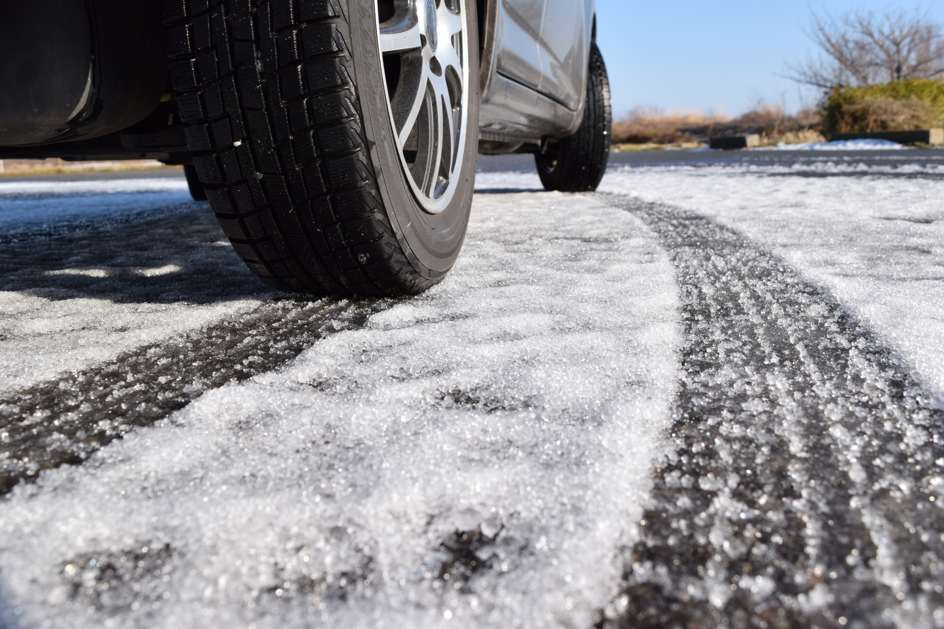 雪道運転は注意が必要！