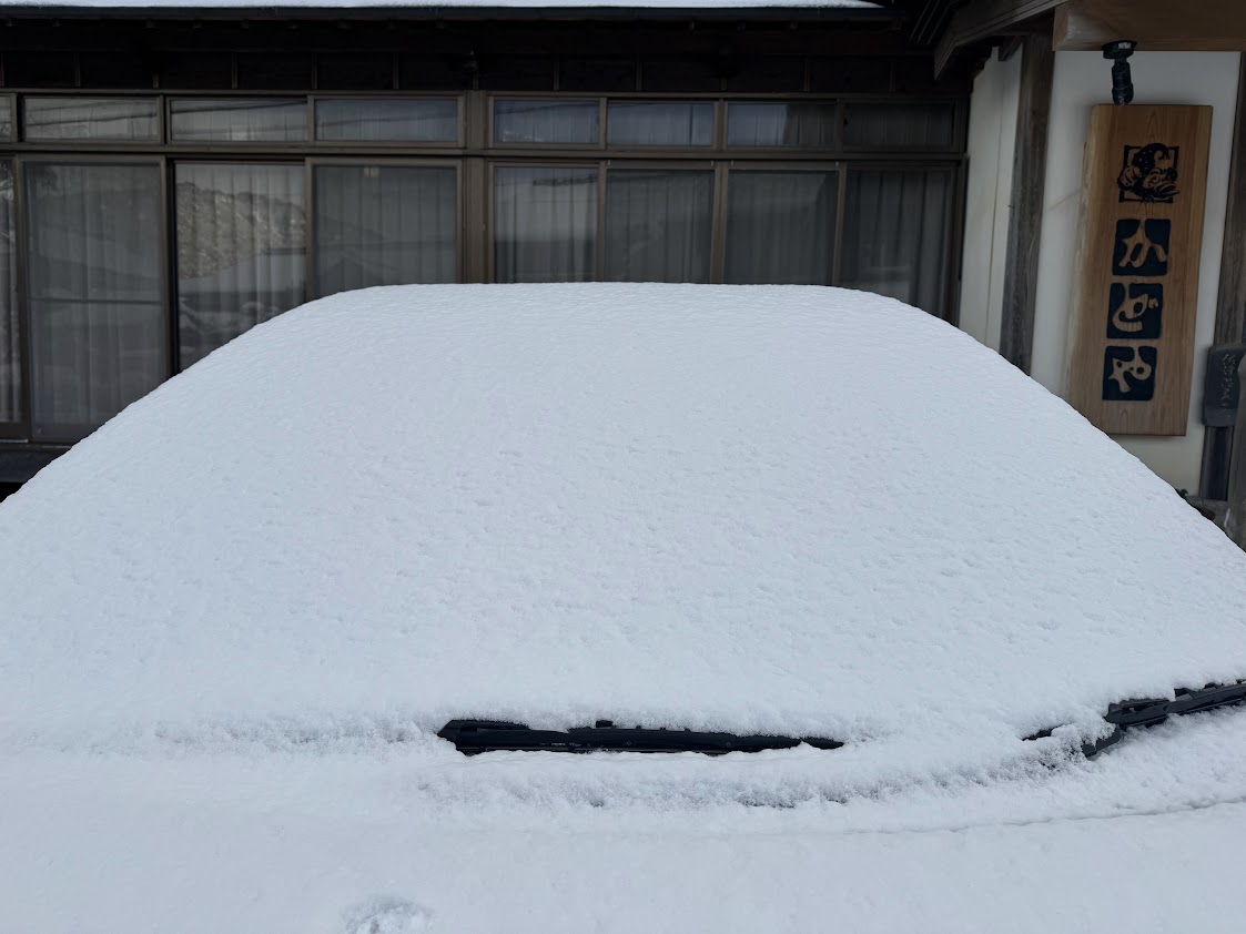 積もった雪もすぐに落とせる様になります！