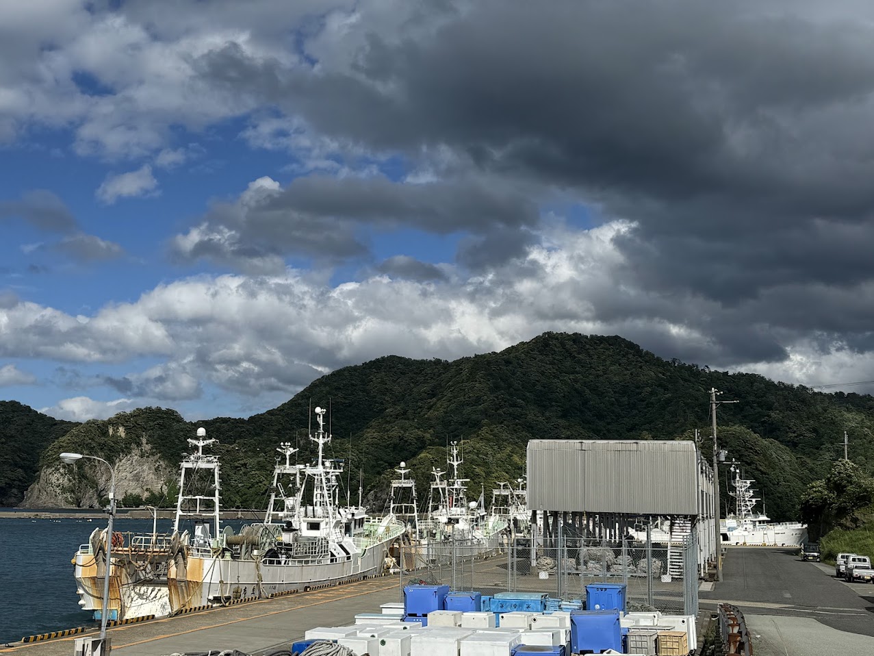 底引網漁船(柴山港にて)