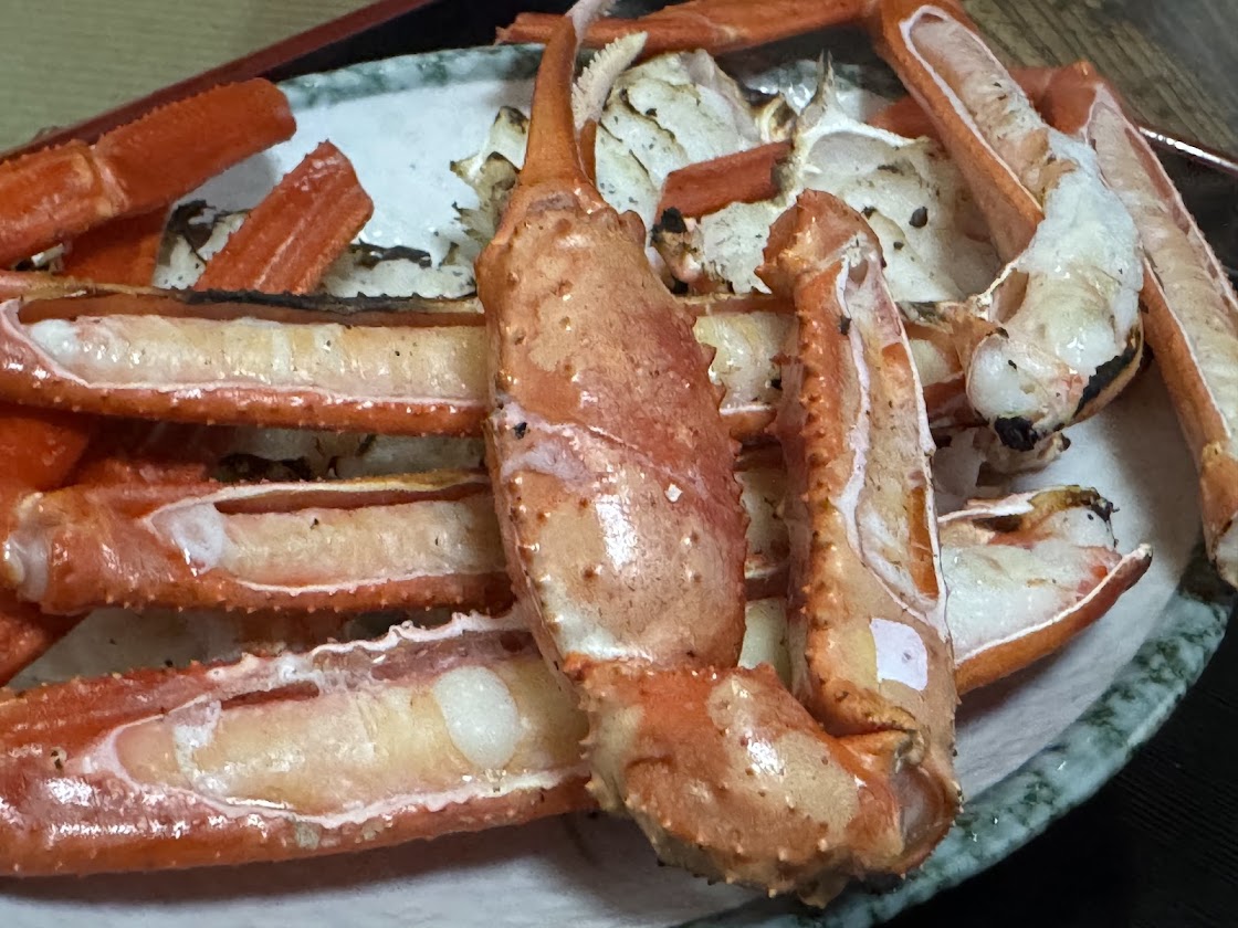 炭火で焼いた香住ガニ