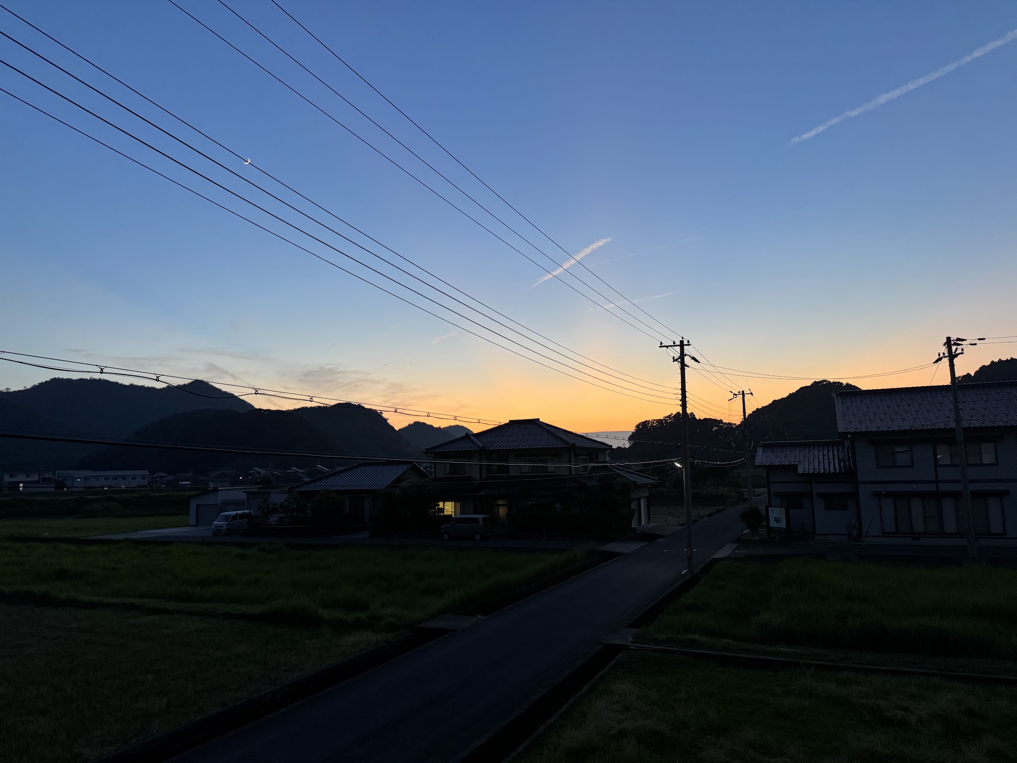 佐津集落での夕暮れ時のマジックアワー