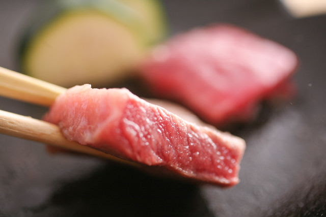 但馬牛サイコロステーキ