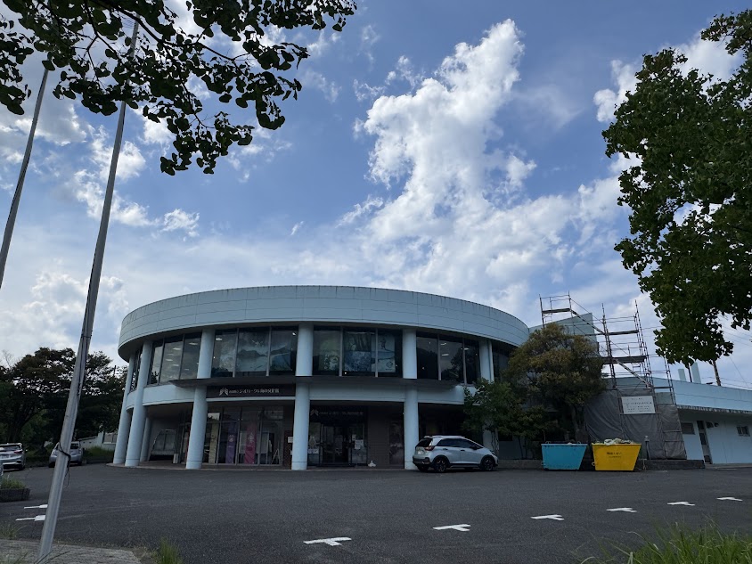 9月頭の某日、工事中のジオパークと海の文化館