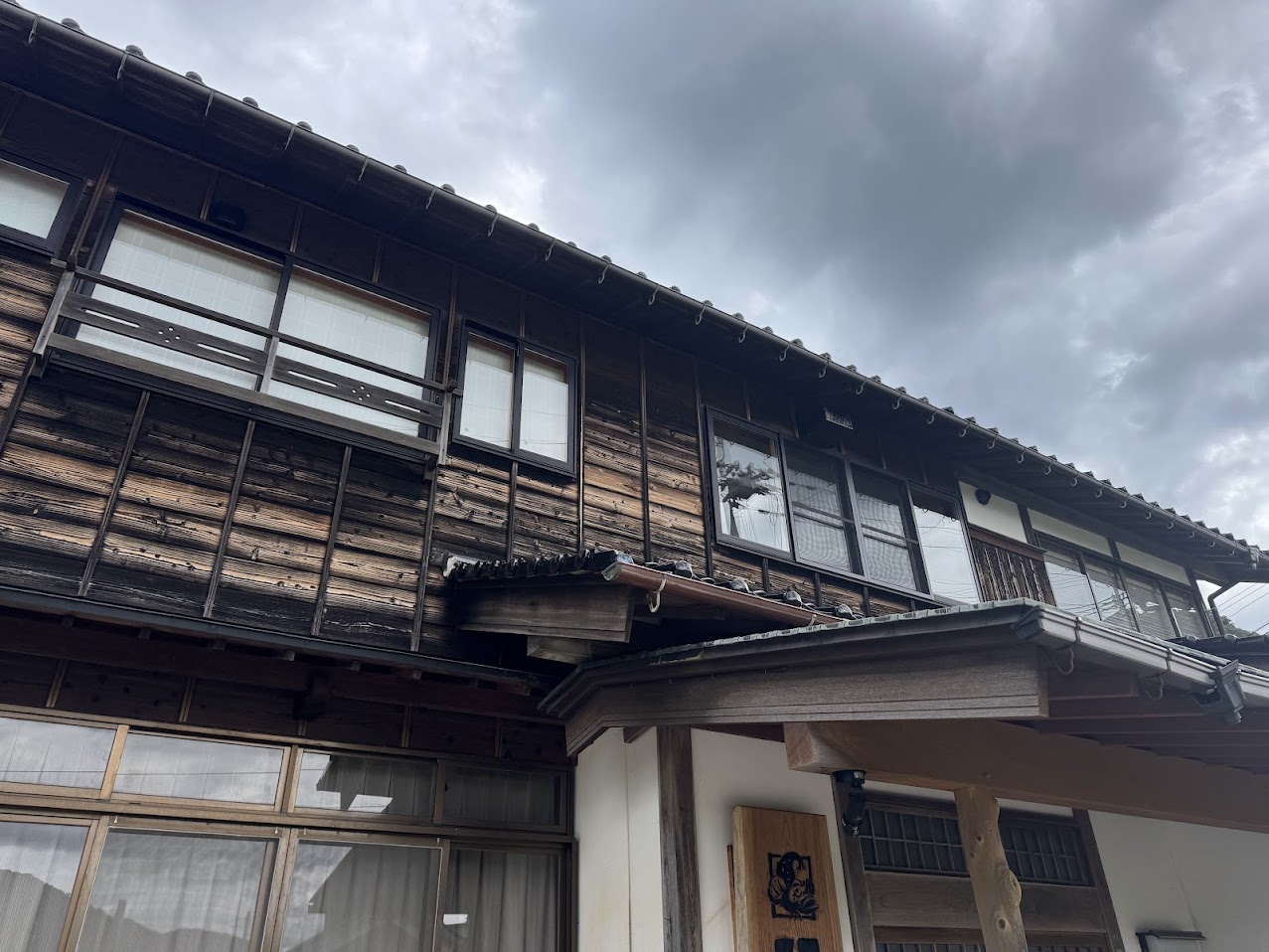 民宿かどやの外壁