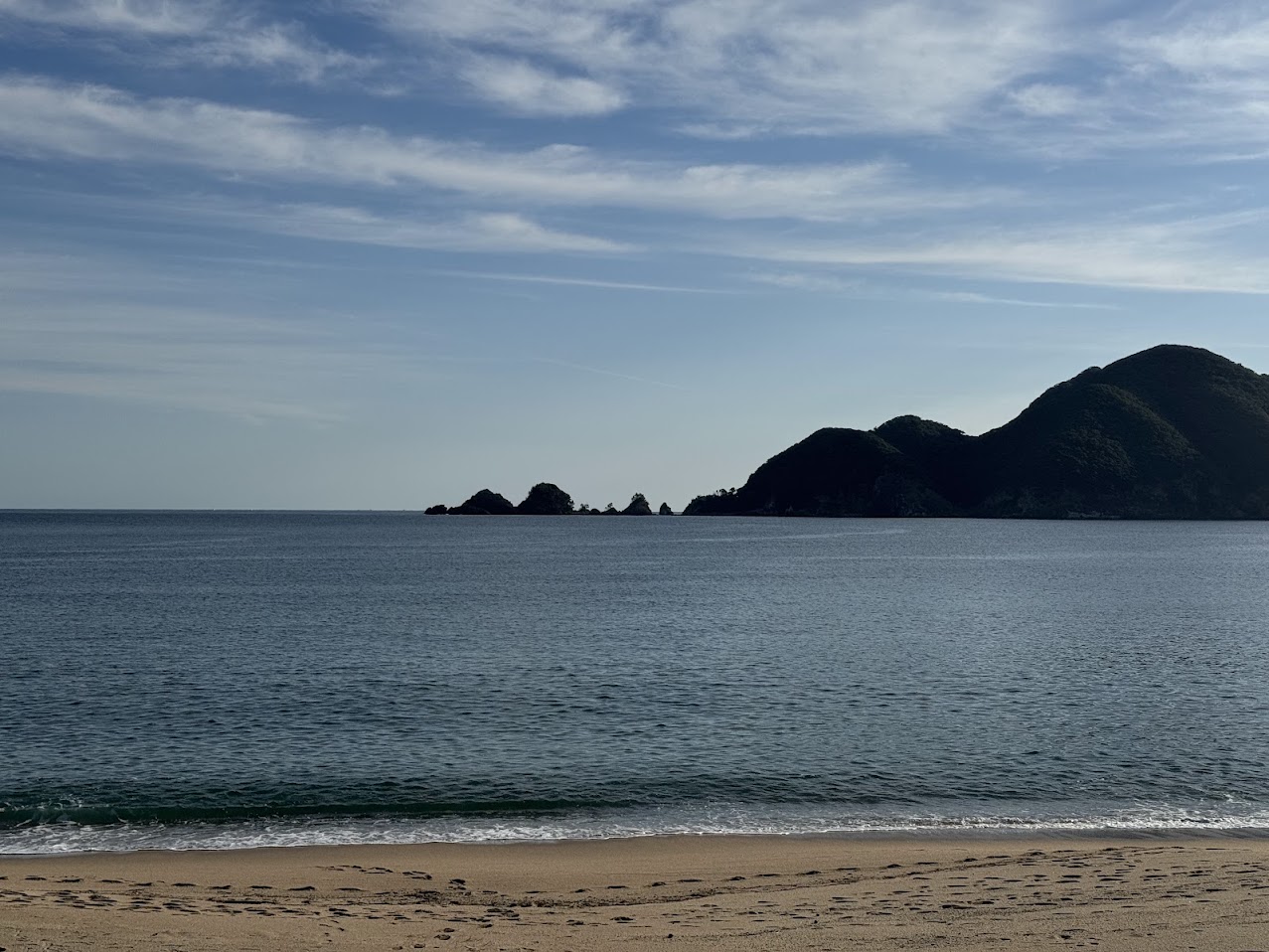 秋の佐津海水浴場