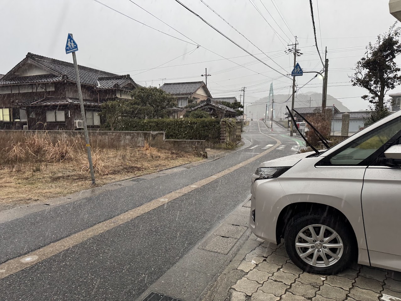 令和8年1月11日7時ごろ。あられが降り出す