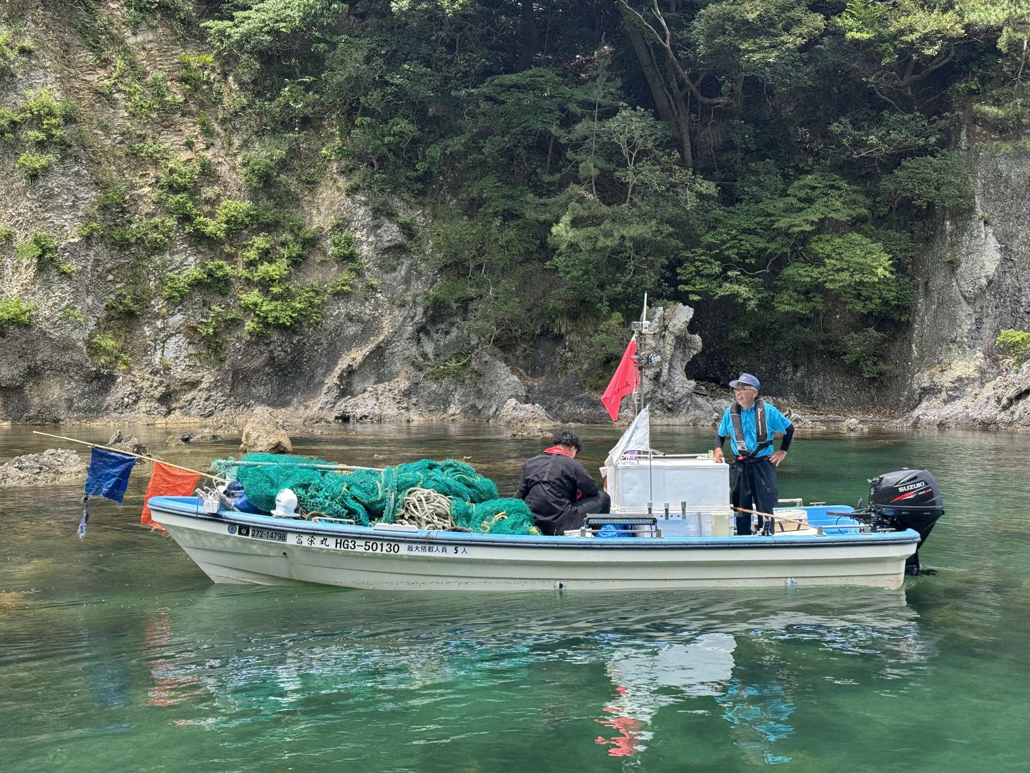 超大型の魚網も流れ着いていました