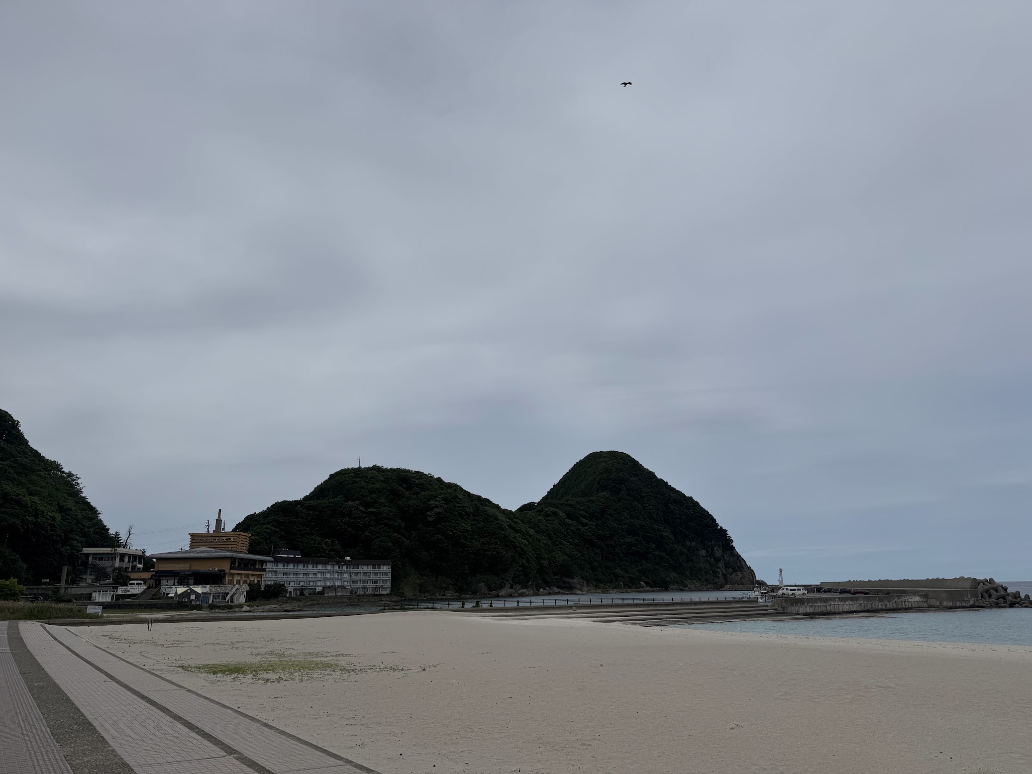 先月６月に撮影した海水浴シーズン前の竹野海水浴場