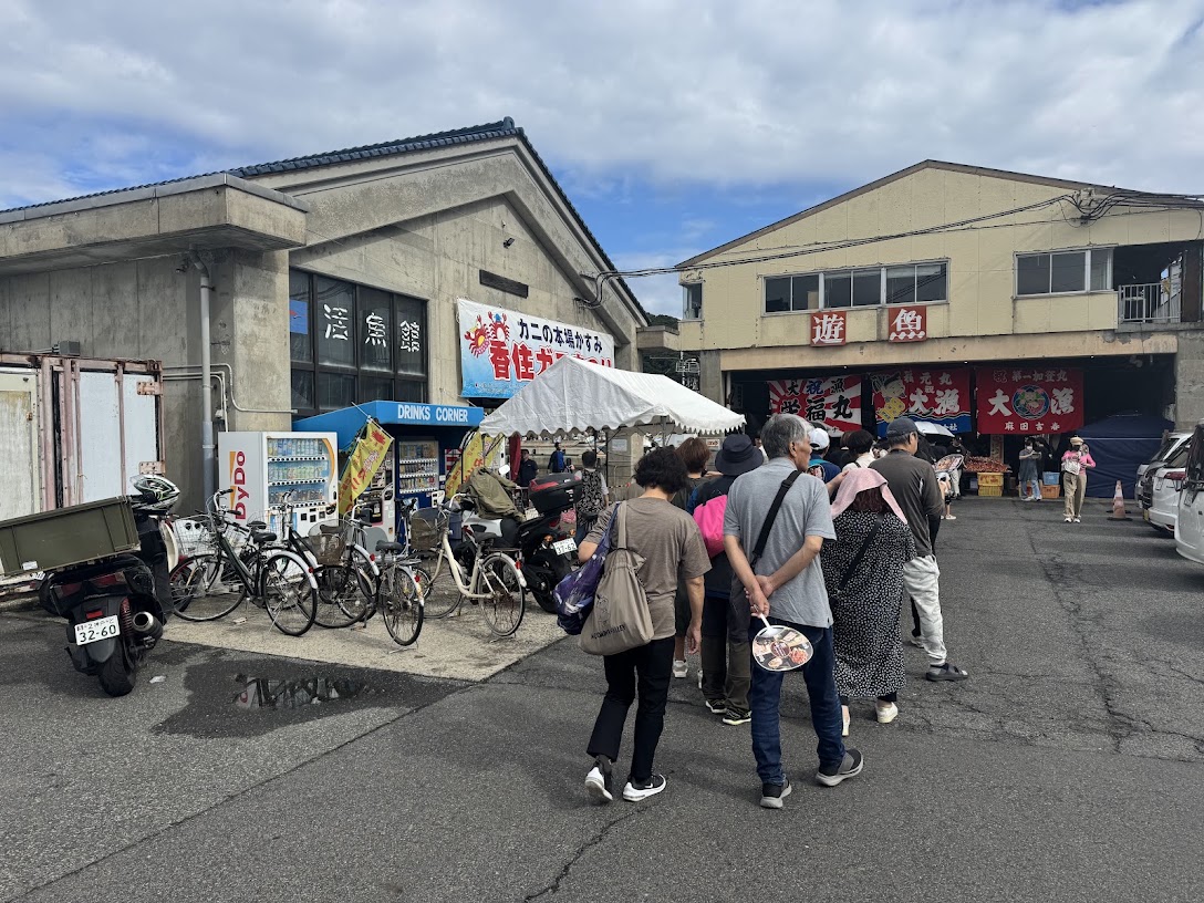 長蛇の列ができていました！！